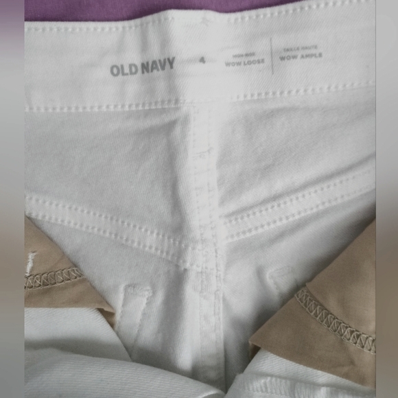 White Old Navy Pants - Picture 4 of 5